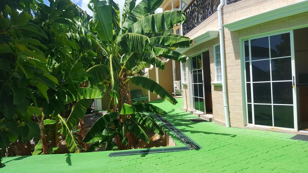 Hibiscus House Seychelles Self Catering Apartment Victoria Bagian luar foto