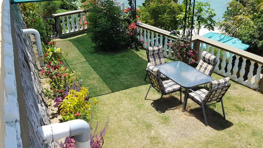 Hibiscus House Seychelles Self Catering Apartment Victoria Bagian luar foto