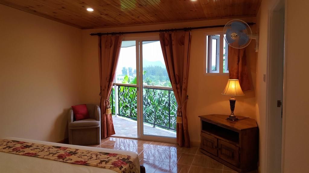 Hibiscus House Seychelles Self Catering Apartment Victoria Bagian luar foto