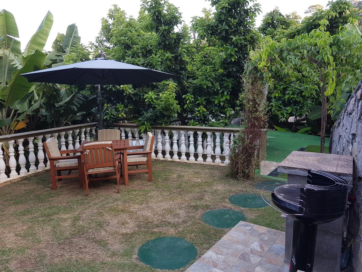 Hibiscus House Seychelles Self Catering Apartment Victoria Bagian luar foto