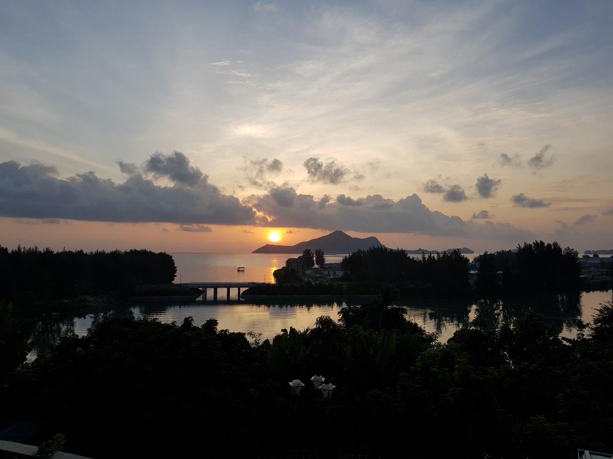 Hibiscus House Seychelles Self Catering Apartment Victoria Bagian luar foto