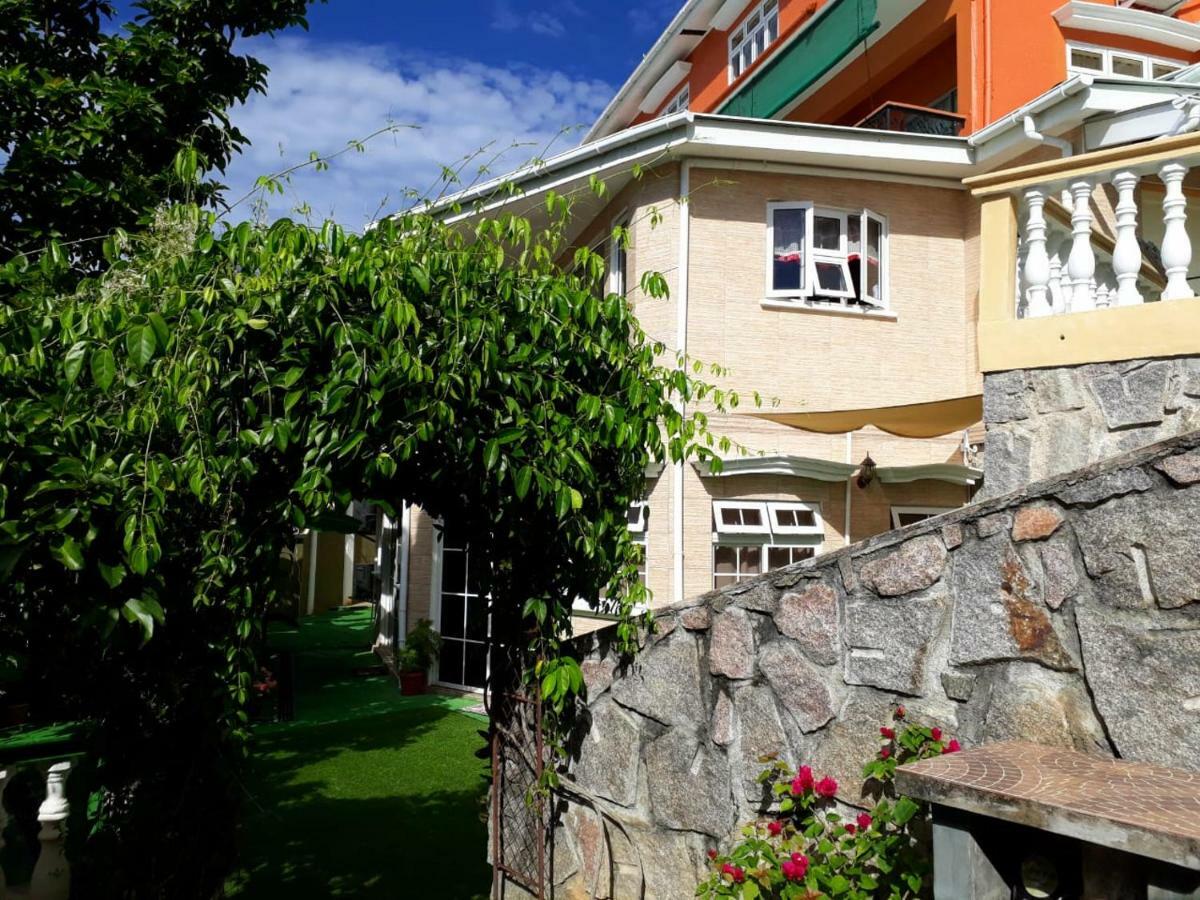 Hibiscus House Seychelles Self Catering Apartment Victoria Bagian luar foto
