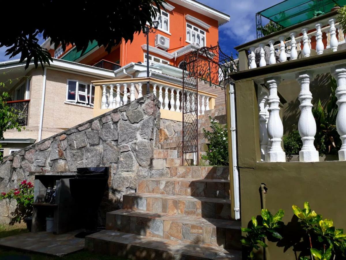 Hibiscus House Seychelles Self Catering Apartment Victoria Bagian luar foto